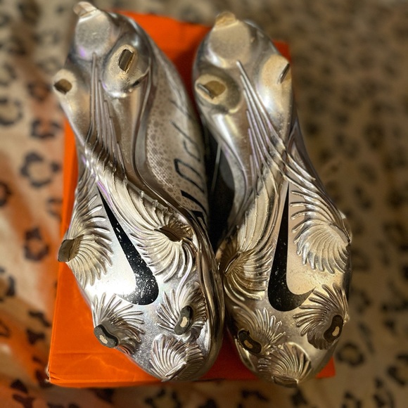 Nike React Vapor Ultrafly Elite 4 cleats - Picture 4 of 5